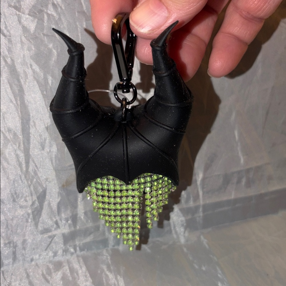 Bath Body Works Disney Villains Malificent Anti Bac Holder Glow in Dark NEW